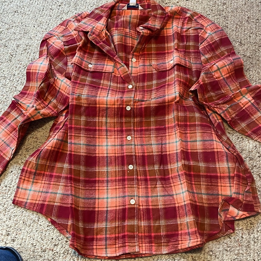 Shirt - Picture 2 of 5
